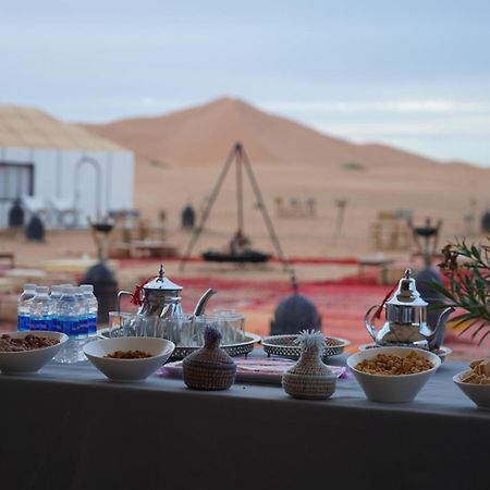 Luxury Berber Style Hotel Merzouga Buitenkant foto