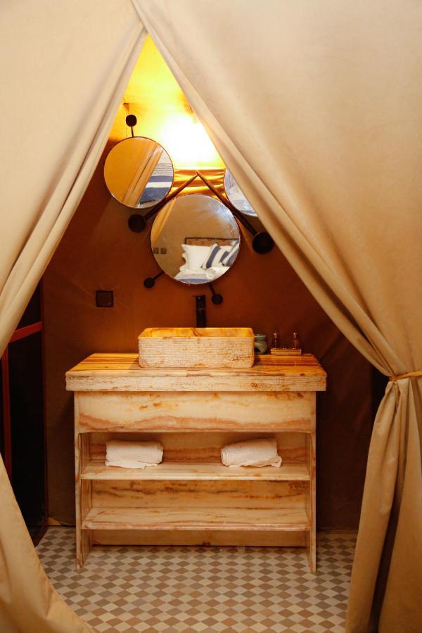 Luxury Berber Style Hotel Merzouga Buitenkant foto